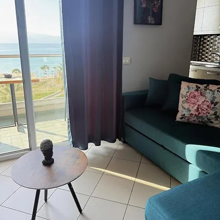 Geeri Lungomare * Wlora